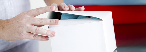 L'essai de pliage des cartes élimine les forces résiduelles